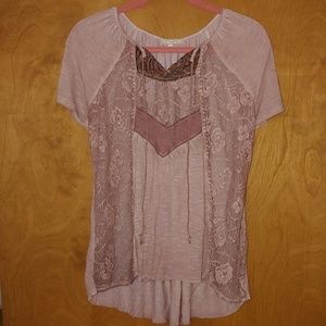 Gimmicks Short sleeve top. Size Med.